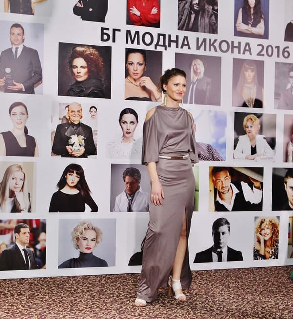 СТУДЕНТИ ПО МОДА ОТ НХА ВПЕЧАТЛИХА СЪС СВОИ ТВОРЕНИЯ НА „БГ МОДНА ИКОНА 2016“